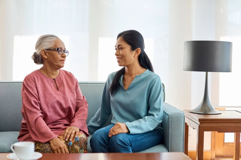 آیا عروس ها باید در خانه مادرشوهر کار کنند؟ 3 رفتار با مادرشوهر