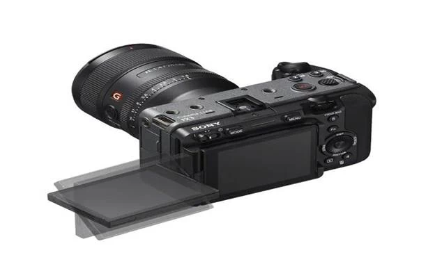 مقایسه دوربین کانن R5C با دوربین سونی FX3