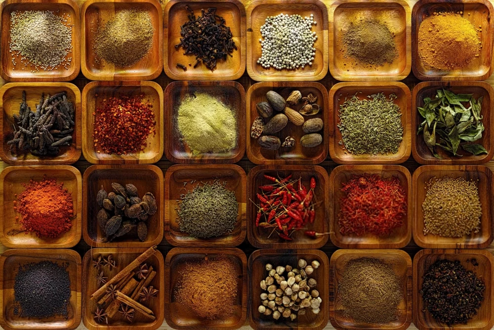 خوراکی های تند و پُرادویه