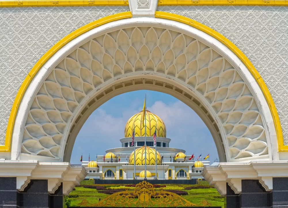  کاخ سلطنتی ایستانا نگارا