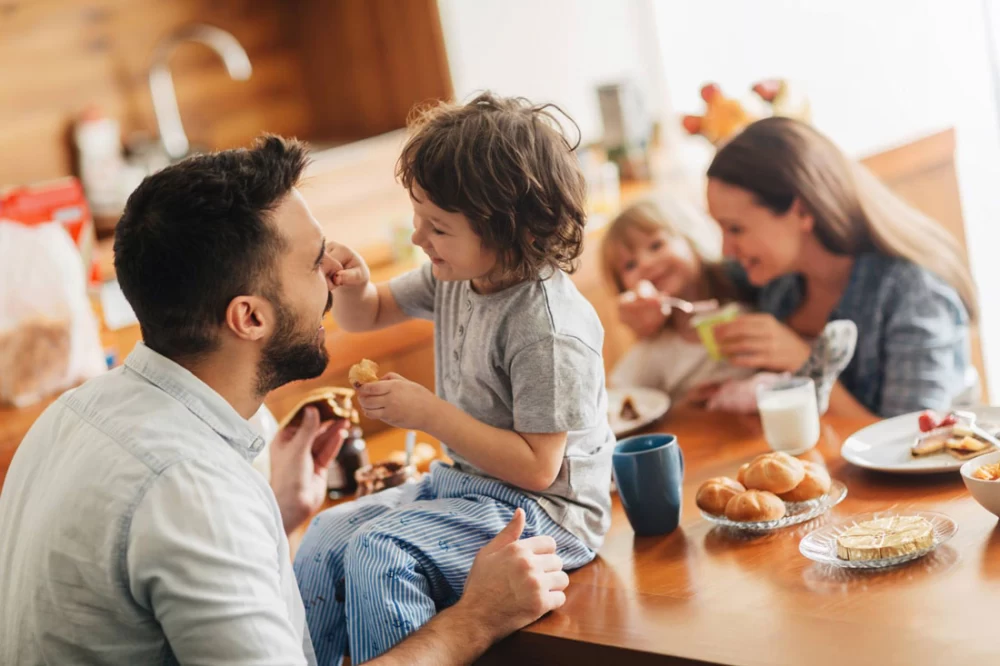 چگونه با فرزندمان وقت بگذرانیم ؟