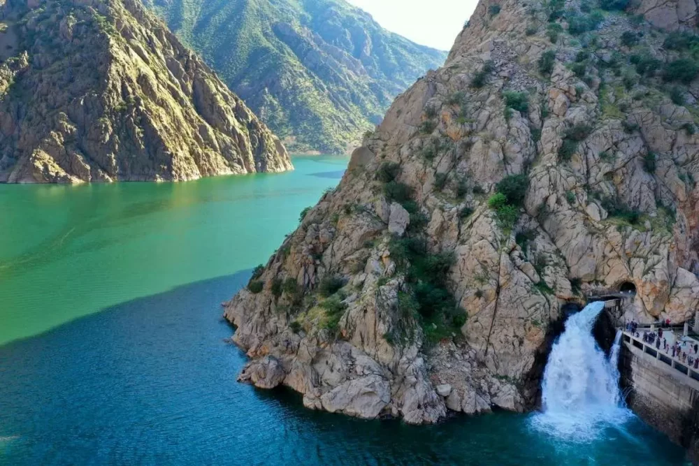 تصویر آبشار بل
