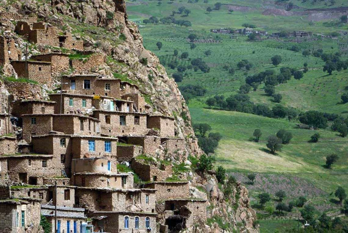 روستای اورامان تخت مریوان / گنجینه ای از تاریخ و طبیعت
