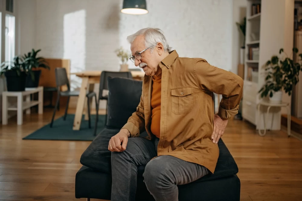 گیاه گزنه بهترین درمان طبیعی سنگ کلیه