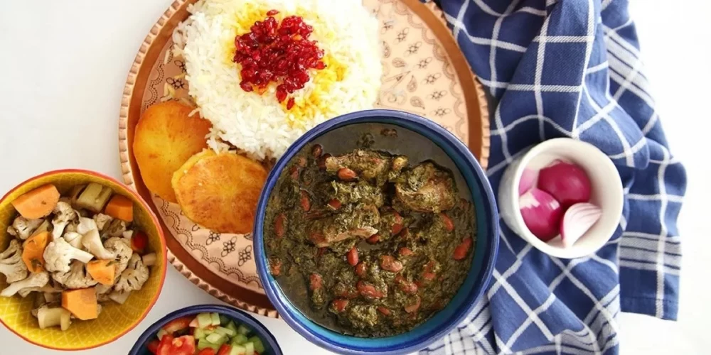نحوه استفاده از رب گوجه در قرمه سبزی