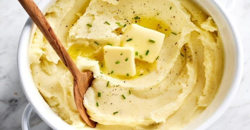 طرز تهیه پوره سیب زمینی با پنیر و قارچ