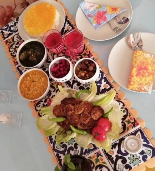 انواع تزیین کتلت برای مدارس،مجالس و مهمانی های رسمی