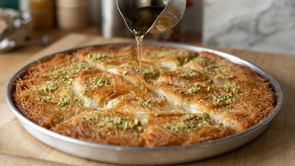 طرز تهیه کنافه برشته خانگی ۱۰ دقیقه ای در ماهیتابه