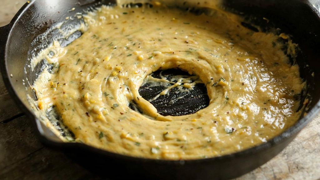 طرز تهیه نان سریع و نرم بدون خمیر مایه در ماهیتابه