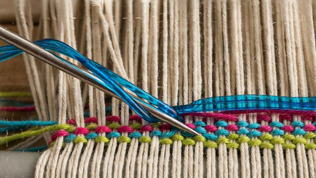 دیگه پلاستیک را دور نندازید / ساخت کیف دستی با کیسه های پلاستیکی
