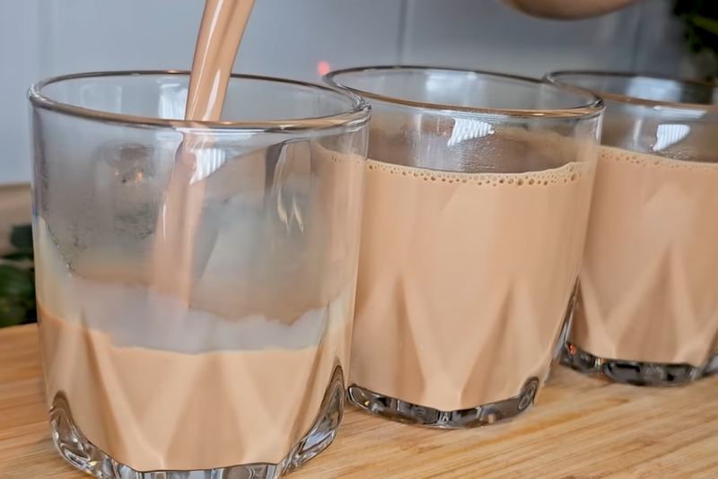 طرز تهیه چای کرک غلیظ و خامه ای به روش سریع و ساده