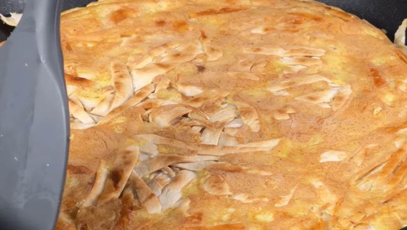 طرز تهیه پیتزا ۱۰ دقیقه ای بدون نیاز به خمیر پیتزا
