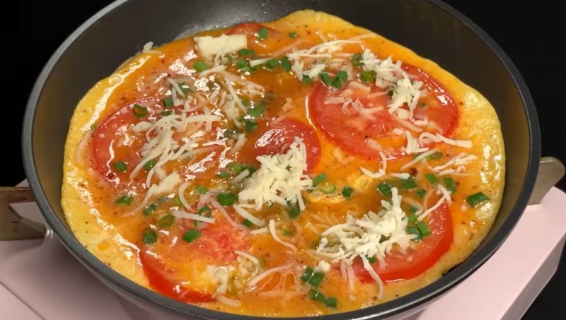 طرز تهیه املت ۵ دقیقه ای فقط با ۱ عدد گوجه