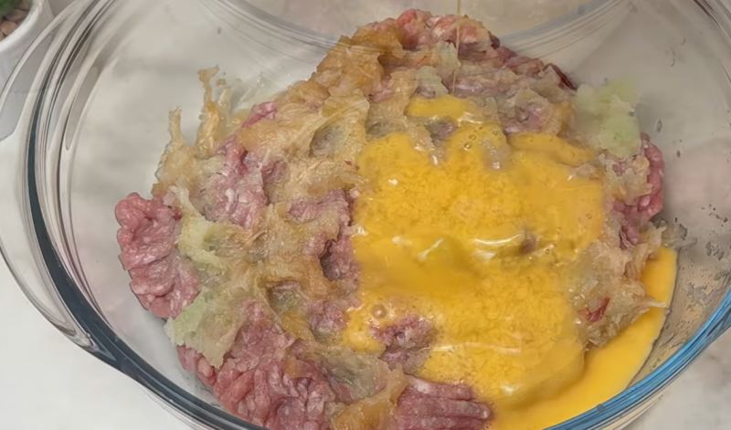 دیگه تو کتلت سیب زمینی نریز! طرز تهیه کتلت بسیار لطیف با سیب درختی