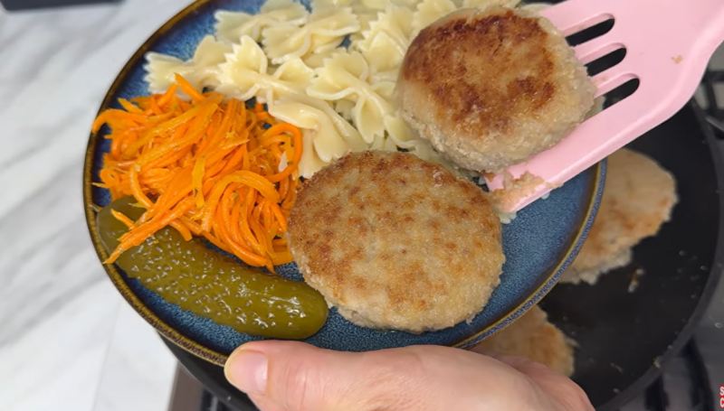 دیگه تو کتلت سیب زمینی نریز! طرز تهیه کتلت بسیار لطیف با سیب درختی