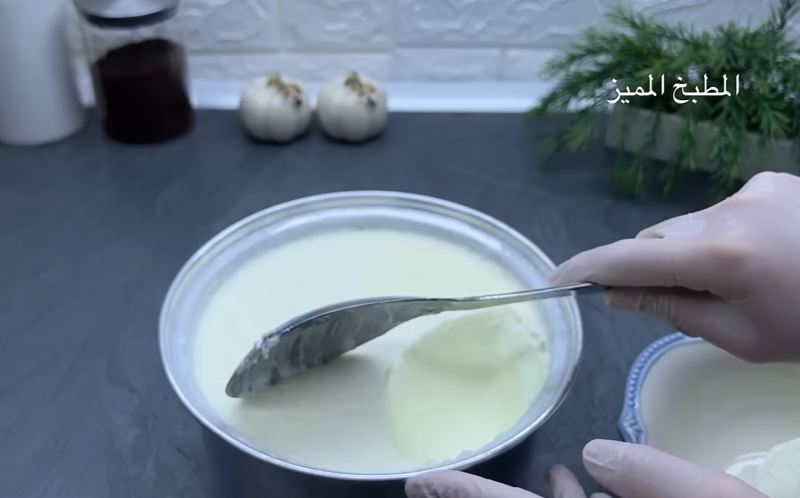 طرز تهیه ماست گوسفندی سفت و سنتی در خانه