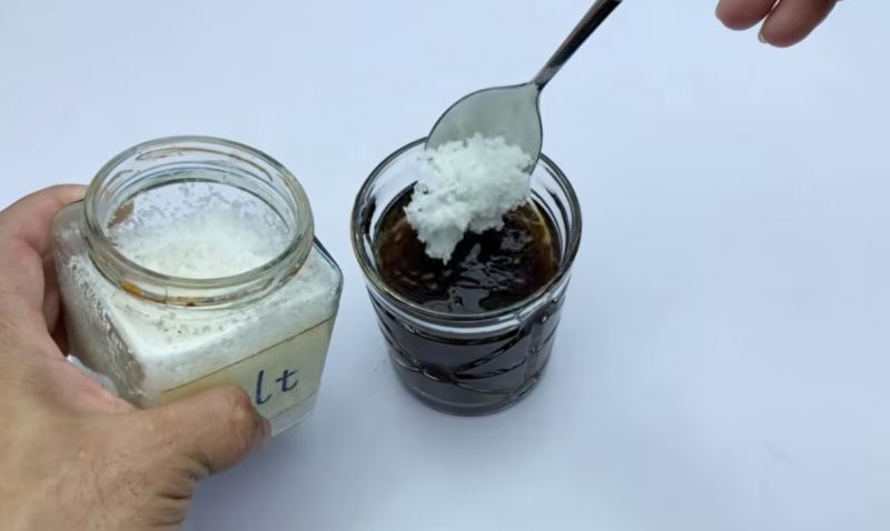 احیا کامل باتری فرسوده تمام شده خودرو با یک بطری نوشابه