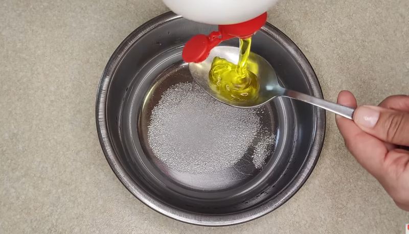 از بین بردن لک و رسوبات آهکی ادرار از روی سنگ توالت