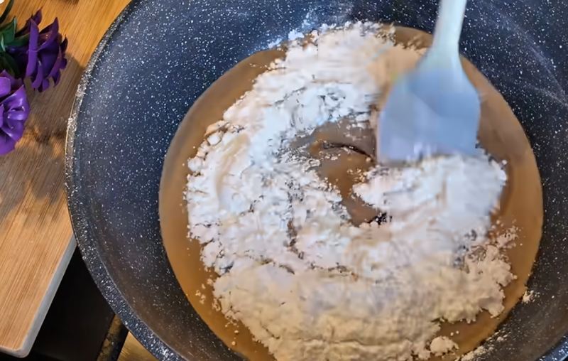 طرز تهیه حلوا ارده آسان و فوری فقط با ۳ ماده در ۱ ساعت