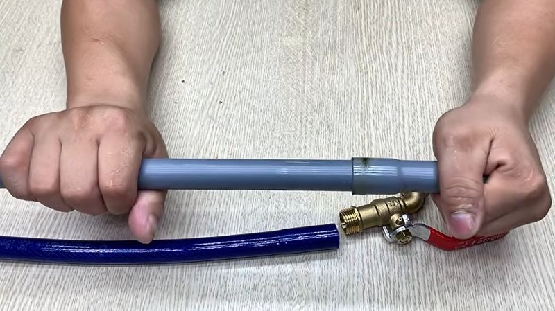 ترفند ساده اتصال شیر قطع و وصل آب به شلنگ در خانه