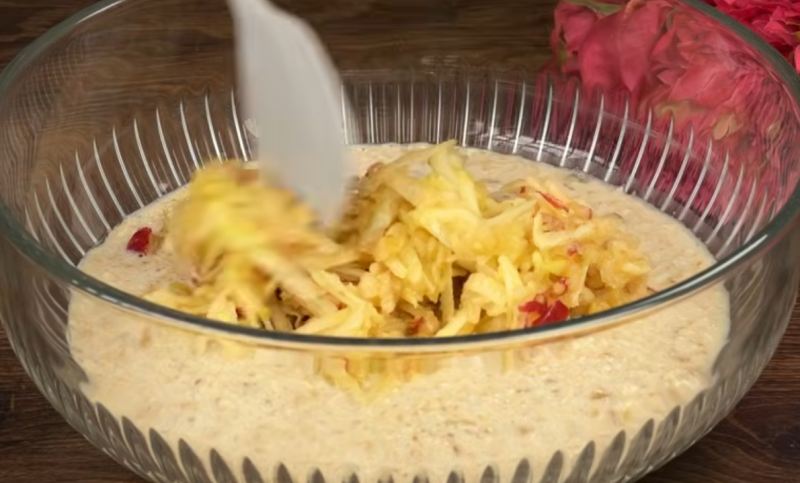 طرز تهیه صبحانه رستورانی با سیب و جودوسر