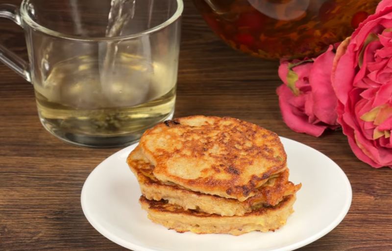 طرز تهیه صبحانه رستورانی با سیب و جودوسر