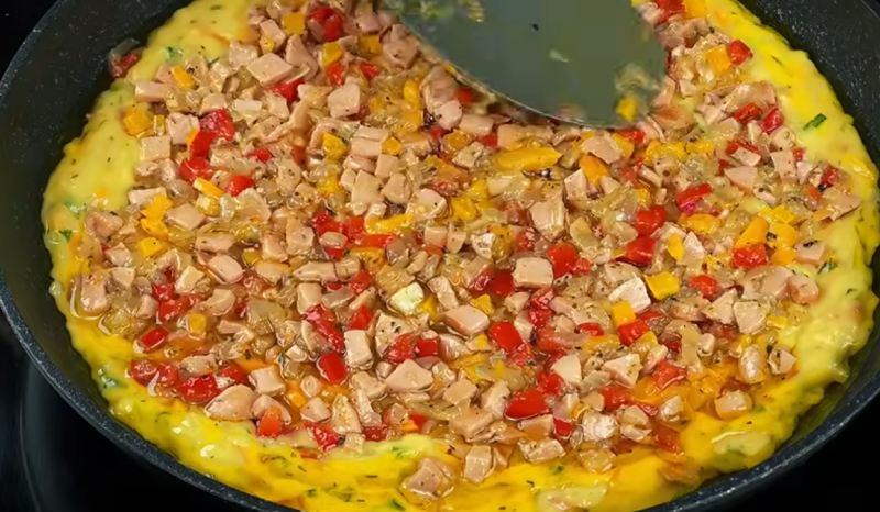 طرز تهیه کیک سیب زمینی شکم پر بدون نیاز به آرد و فر