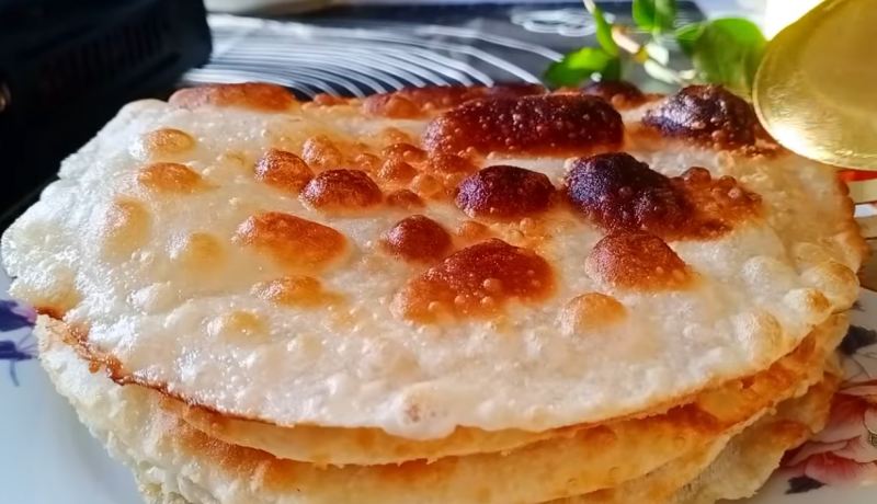 طرز تهیه ۳۰ عدد نان لواش با آرد و آب در تابه بدون نیاز به خمیر مایه