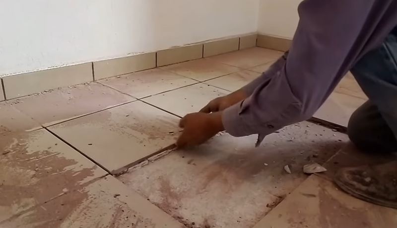 تعمیر و تعویض کاشی و سرامیک کف بدون تعویض و بدون شکستگی