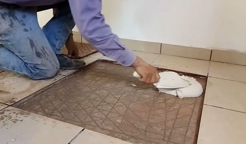تعمیر و تعویض کاشی و سرامیک کف بدون تعویض و بدون شکستگی