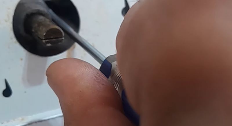 تنظیم شعله کم اجاق گاز و رفع مشکل خاموش شدن آن بدون باز کردن صفحه
