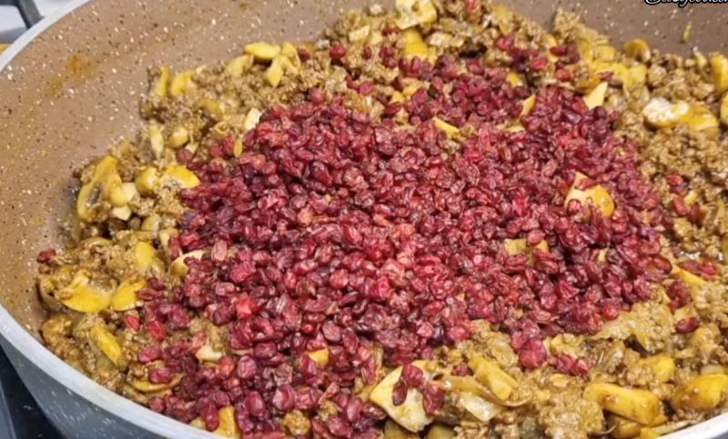 طرز تهیه قارچ پلو مجلسی خوشمزه و رستورانی