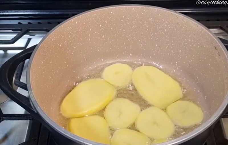 طرز تهیه قارچ پلو مجلسی خوشمزه و رستورانی