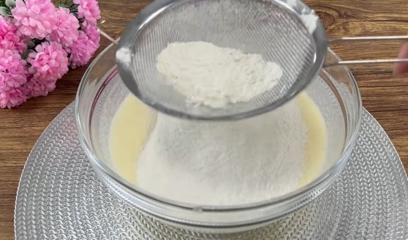 طرز تهیه کیک ماست فرانسوی معروف در ۵ دقیقه