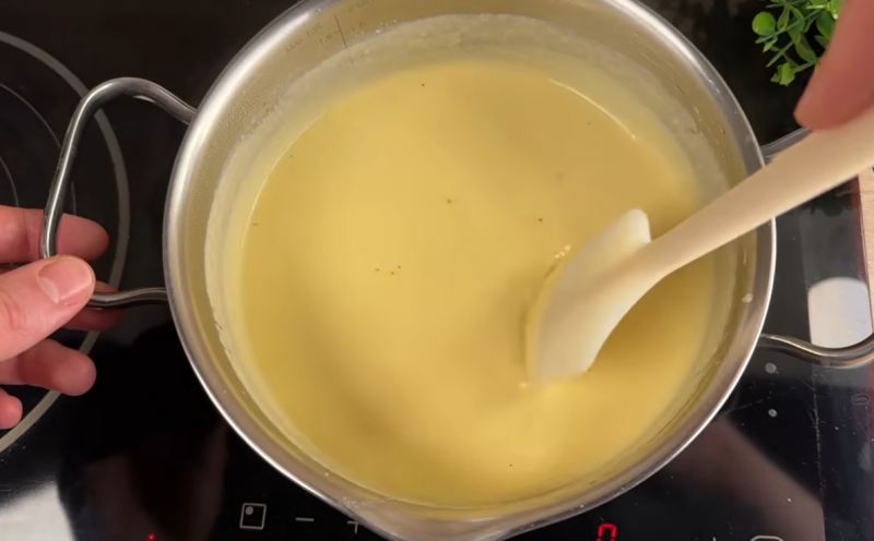 طرز تهیه اسنک ترد، کش دار و فوری فقط با ۳ عدد سیب زمینی