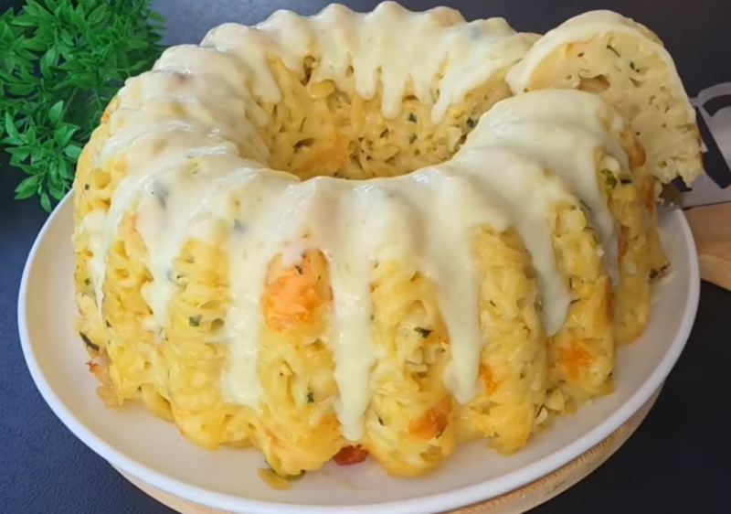 طرز تهیه کیک ماکارونی قالبی با ۱ لیوان ماست