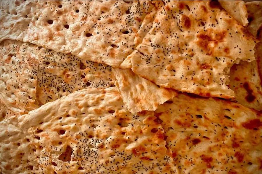 کدام نان قند کمتری دارد و رژیمی است؟