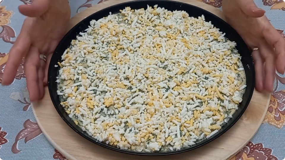 طرز تهیه نون سیر رستورانی با پنیر؛ یک فست فود خانگی و فوق العاده خوشمزه