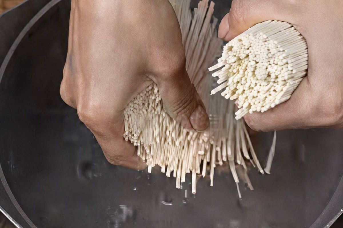 دستور بخت آش بدون حبوبات با رشته و ماست / خوشمزه و آسان