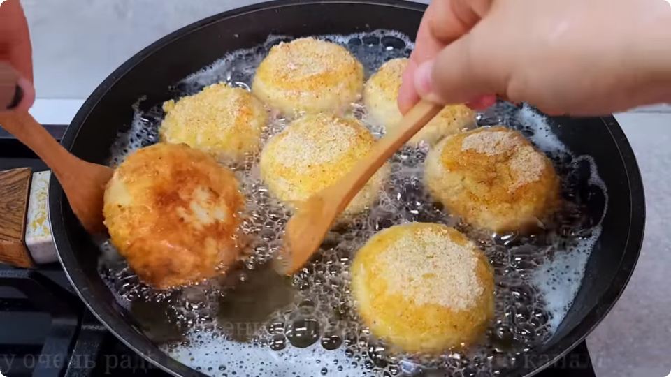برنج مانده را دور نریز / طرز تهیه یک غذای خوشمزه و جدید با برنج، بدون آرد و دردسر