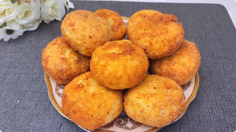 برنج مانده را دور نریز / طرز تهیه یک غذای خوشمزه و جدید با برنج، بدون آرد و دردسر