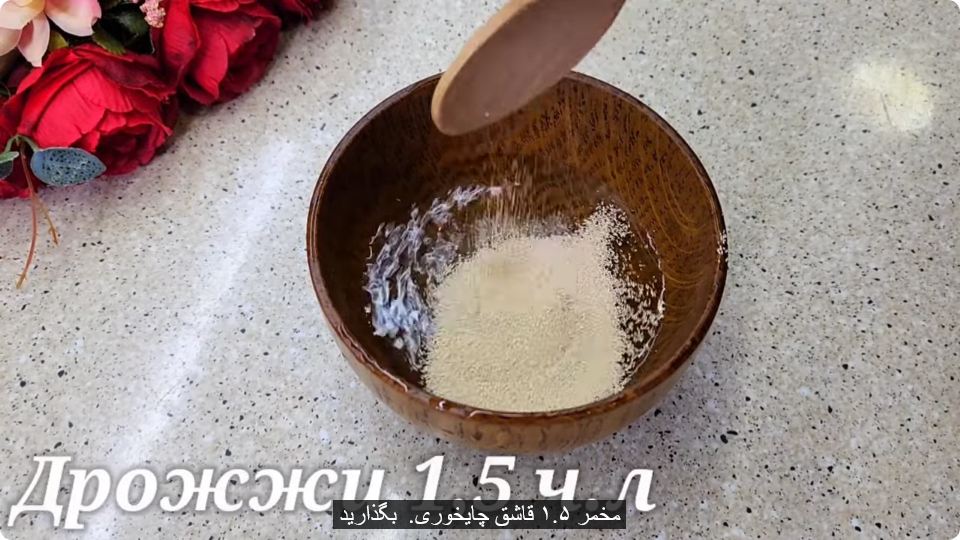 پودر کاکائو را در آب جوش بریزید و یک شیرینی خوشمزه بسازید!!
