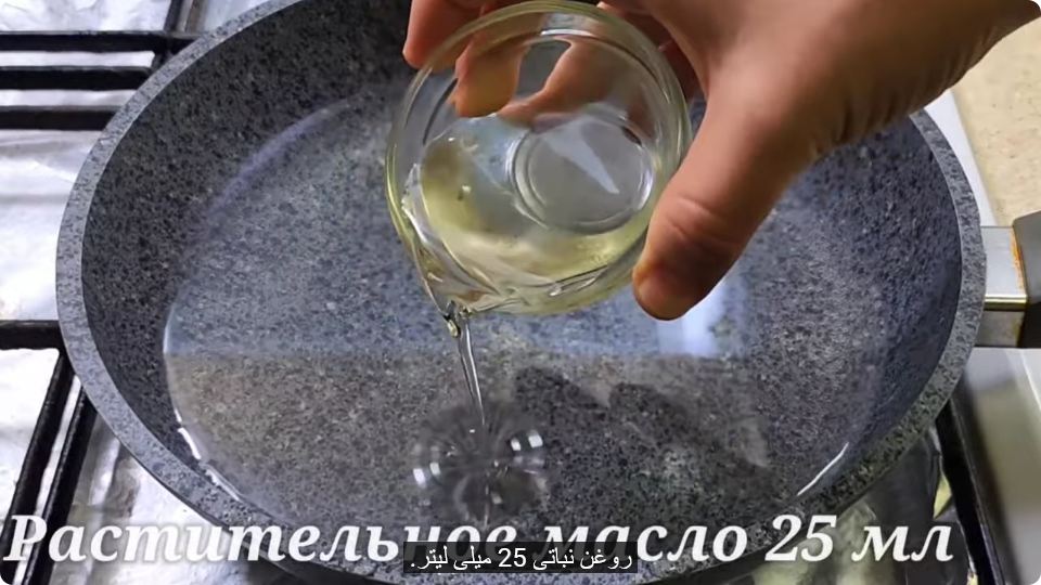 پودر کاکائو را در آب جوش بریزید و یک شیرینی خوشمزه بسازید!!