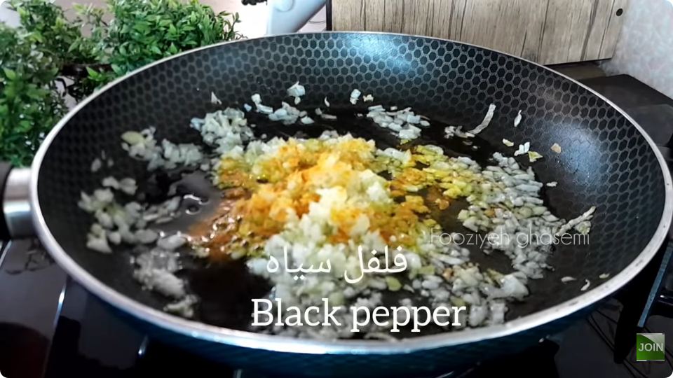 کدو رو تو آب جوش بنداز و یه غذای رستورانی خوشمزه و آسون درست کن
