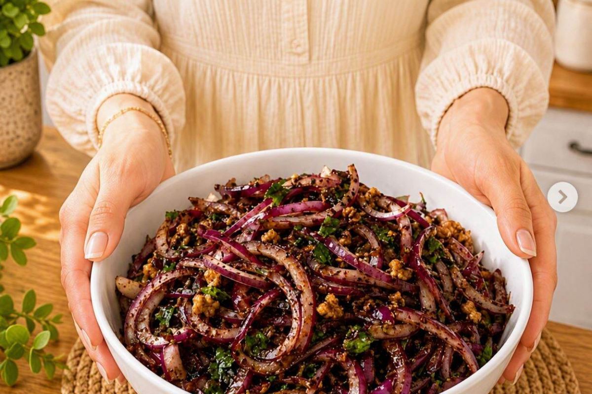 طرز تهیه پیاز پرورده؛ چاشنی فوق العاده آسان و خوشمزه کنار غذاهایتان