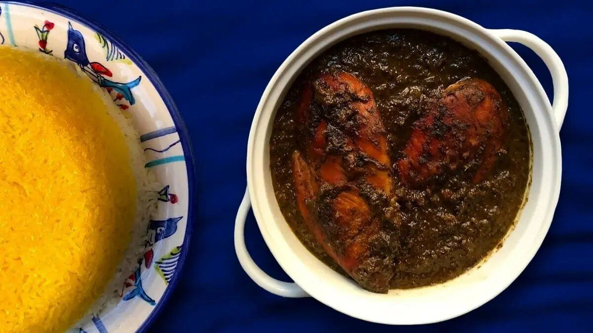 مرغ ترش رستورانی در خانه؛ جاافتاده، ملس و فوق العاده خوش عطر