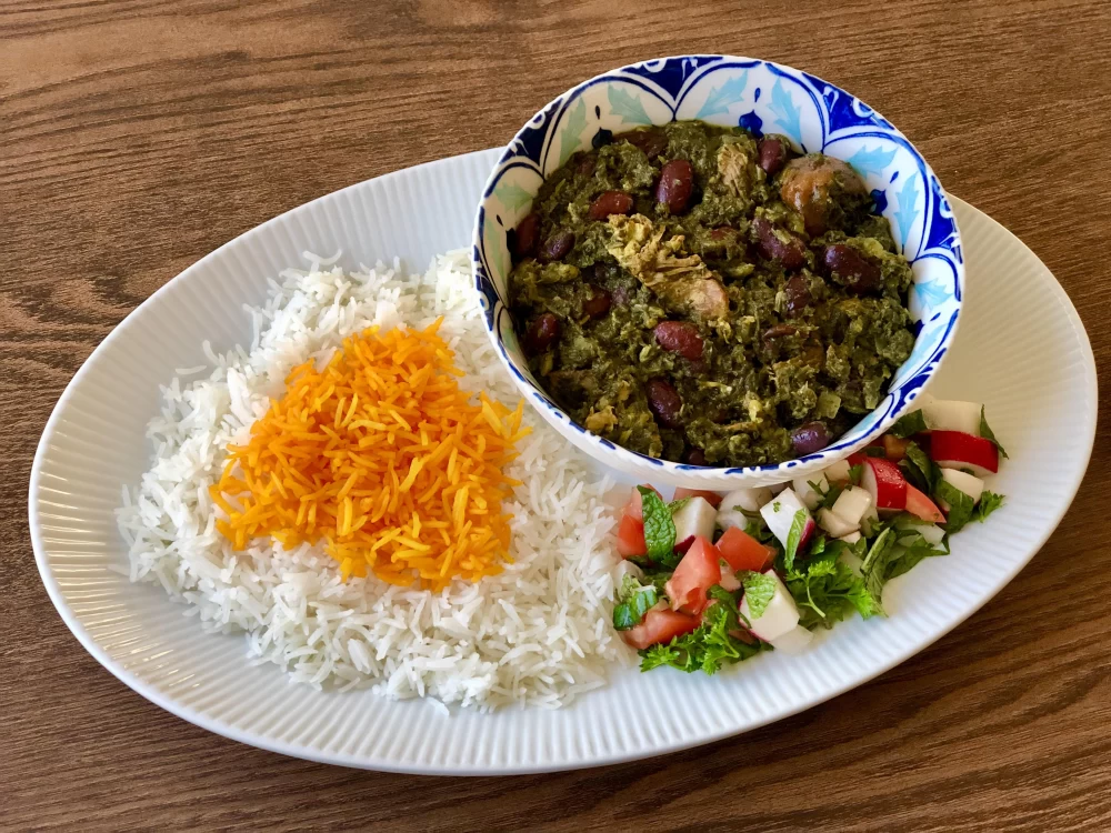 خورش قورمه سبزی