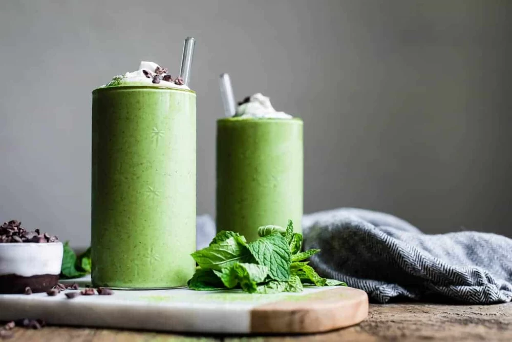 طرز تهیه اسموتی نعناع