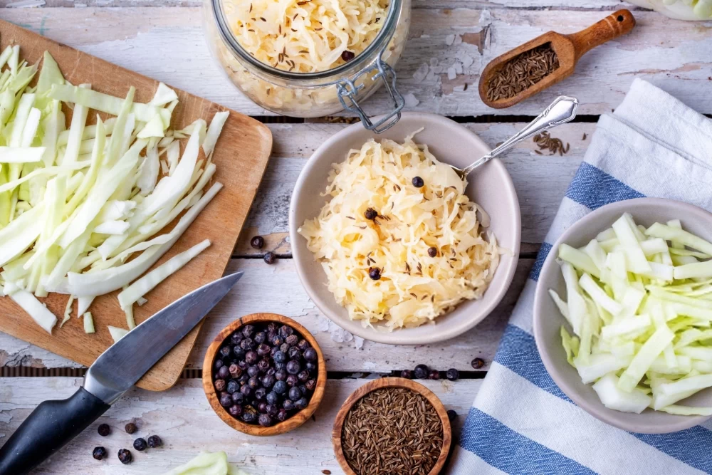 مراحل تهیه کلم ترش تخمیری