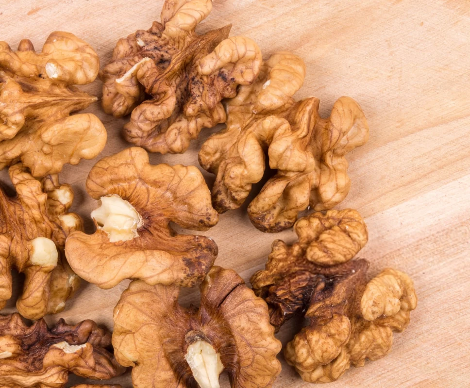 مزایا و معایب مغز گردو